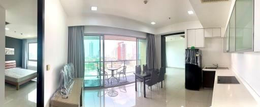 2-bedroom high floor condo for sale in Sathorn area