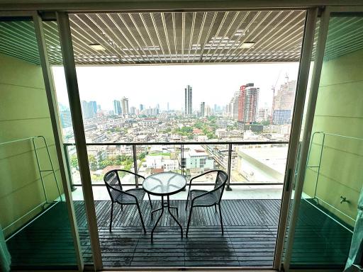 2-bedroom high floor condo for sale in Sathorn area