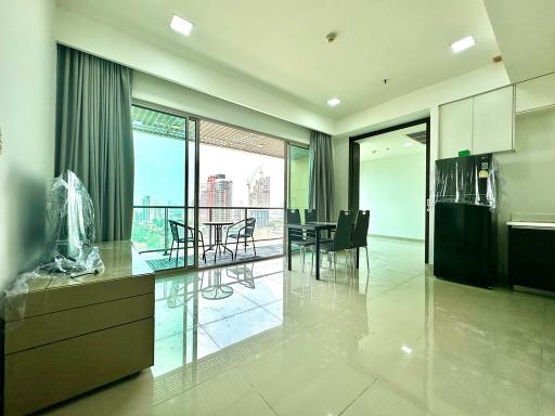 2-bedroom high floor condo for sale in Sathorn area