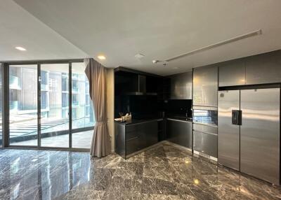 3-bedroom low-rise, pet friendly condo for sale close to Phrom Phong BTS Station