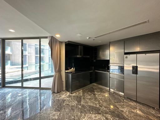 3-bedroom low-rise, pet friendly condo for sale close to Phrom Phong BTS Station