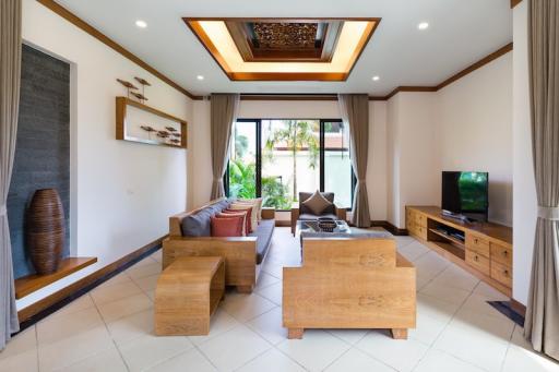 Fashionable, large 3-bedroom villa, with pool view in Baan Bua project, on Nai Harn beach