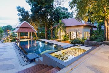 Fashionable, large 3-bedroom villa, with pool view in Baan Bua project, on Nai Harn beach