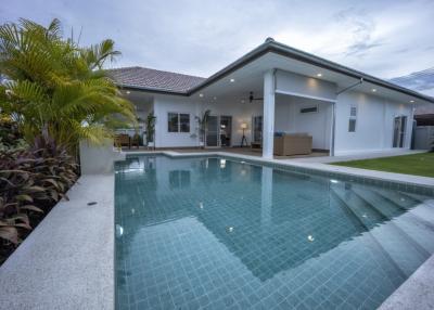 Mali Vista: New Great Quality 3 Bedroom Pool Villas - New Development