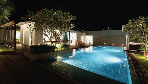 Fashionable, large 4-bedroom villa, with pool view in Anchan Villas 3 project, on Bangtao/Laguna beach