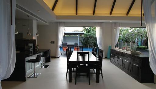 Fashionable, large 4-bedroom villa, with pool view in Anchan Villas 3 project, on Bangtao/Laguna beach