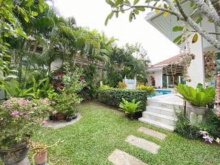 Lovely 3 Bed 2 Bath Pool Villa For Sale at Woodlands