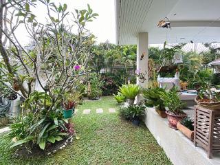 Lovely 3 Bed 2 Bath Pool Villa For Sale at Woodlands