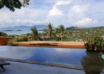 Lovely 3 bedrooms seaview villa for sale in Pai Laem