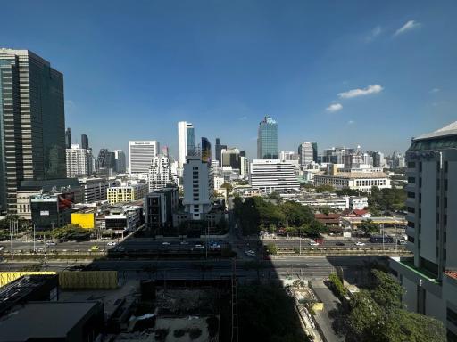 2-bedroom spacious condo for sale on Chong Nonsi – Sathorn