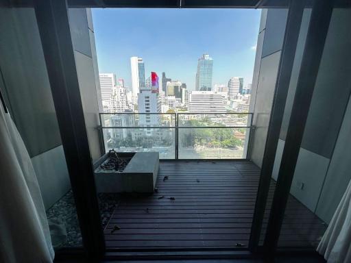 2-bedroom spacious condo for sale on Chong Nonsi – Sathorn