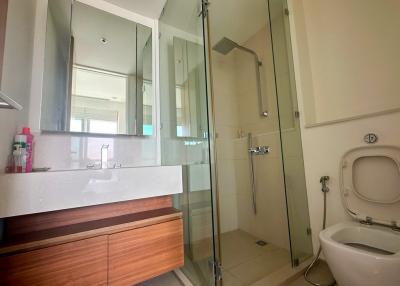 2-bedroom high end condo for sale close to Icon Siam mall