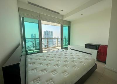 2-bedroom high end condo for sale close to Icon Siam mall