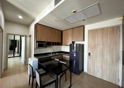 2-bedroom modern condo for sale close to Thonglor