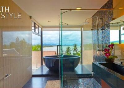 Gorgeous, spacious 3-bedroom villa, with pool view and near the sea in Aqua Villas Rawai project, on Rawai beach