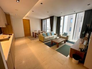 2-bedroom modern condo for sale close to Lumpini Park