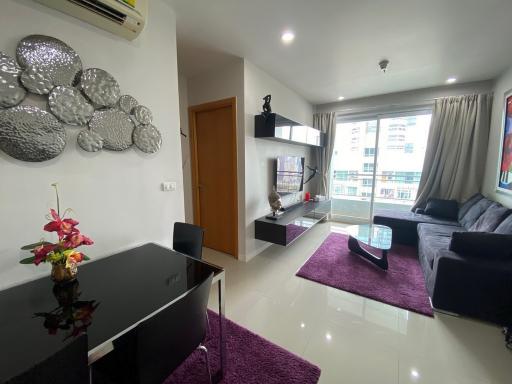 1-bedroom high floor condo for sale in Petchaburi area