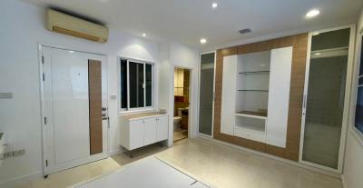 5-bedroom Town Home for sale on Rama 3
