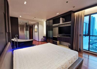 2-bedroom modern condo for sale in Nanglinchee area