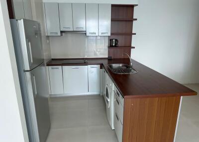 2-bedroom high floor condo for sale in Nana area