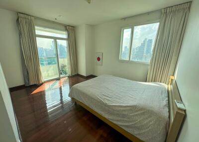 2-bedroom high floor condo for sale in Nana area