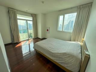 2-bedroom high floor condo for sale in Nana area