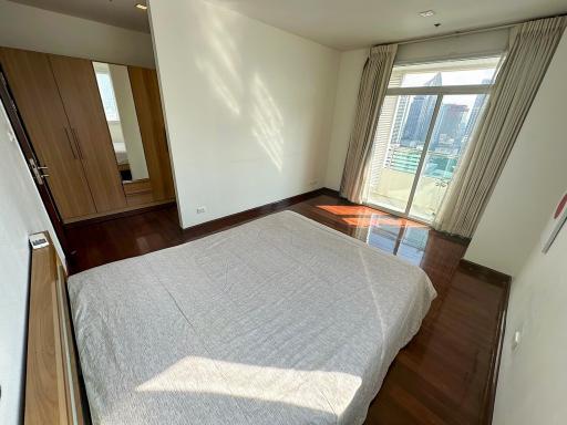 2-bedroom high floor condo for sale in Nana area