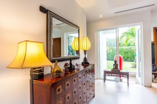 Luxury 3 bedrooms pool villa for sale in Hua Hin