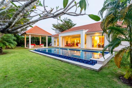 Luxury 3 bedrooms pool villa for sale in Hua Hin