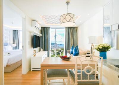 Comfortable 1-bedroom apartments, with sea view and near the sea in Aristo Patong project, on Patong Beach beach