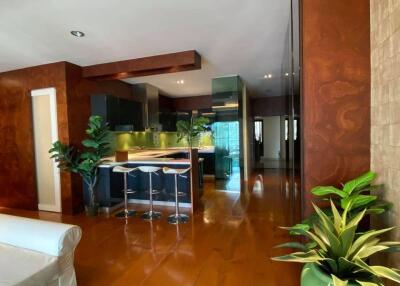 Large 1 bedroom condo for sale on Sathorn