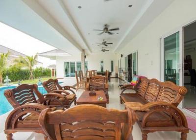 Luxury 4-Bedroom Pool Villa in Hua Hin near Palm Hills Golf Resort