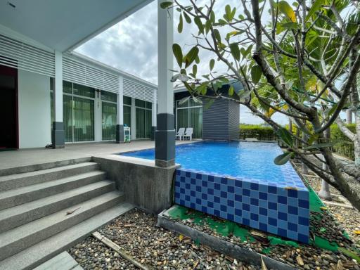 Chaum Haus Cha Am: 3 Bedroom Pool Villa