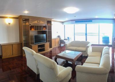 3-bedroom spacious condo for sale close to BTS Asok