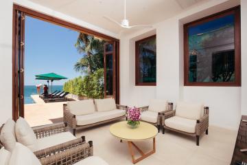 Luxury, large 8-bedroom villa, with sea view in Katamanda project, on Kata beach