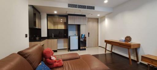 2-bedroom condo for sale close to Ratchathewi BTS station