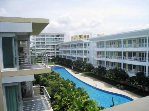 Beachfront Topfloor Condo in Hua Hin at Baan Sanpluem