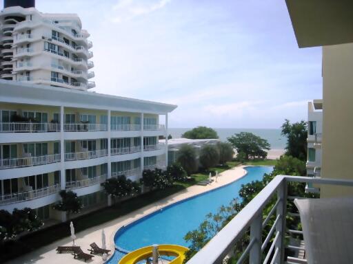 Beachfront Topfloor Condo in Hua Hin at Baan Sanpluem