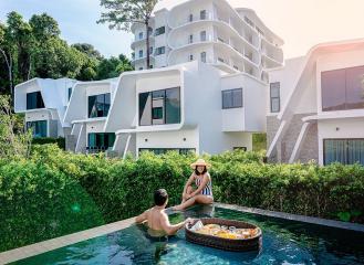 Incredible 1-bedroom apartments, with pool view in Utopia Naiharn project, on Nai Harn beach