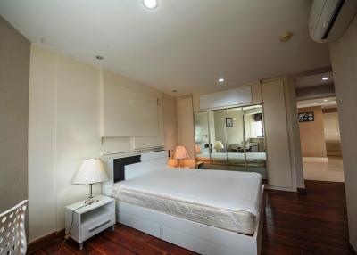 3-bedroom views on 3 sides condo for sale on Phrom Phong