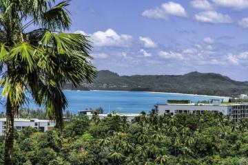 Stunning 3-bedroom apartments, with sea view, on Surin Beach beach