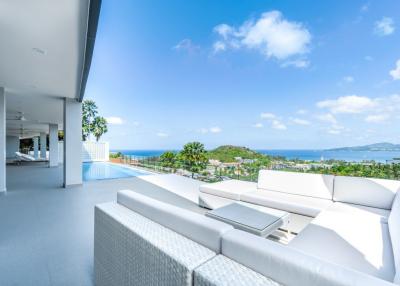 Stunning 3-bedroom apartments, with sea view, on Surin Beach beach