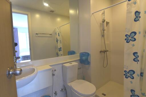 One Bedroom Beach Condo in Hua Hin at The Seacraze