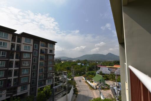 One Bedroom Beach Condo in Hua Hin at The Seacraze