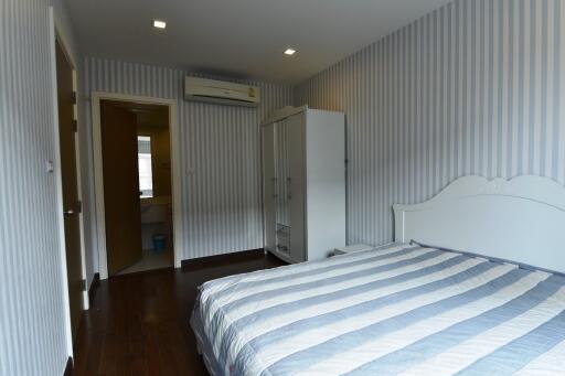 One Bedroom Beach Condo in Hua Hin at The Seacraze