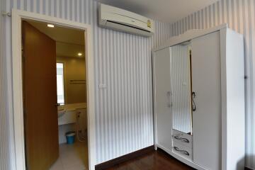 One Bedroom Beach Condo in Hua Hin at The Seacraze