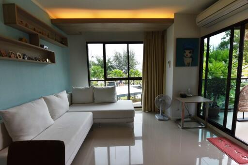 Luxury Beachfront Condo in Cha-am at Lumpini Park Beach