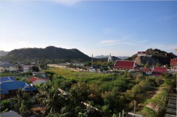 Nice Beach Condo in Hua Hin at The Seacraze