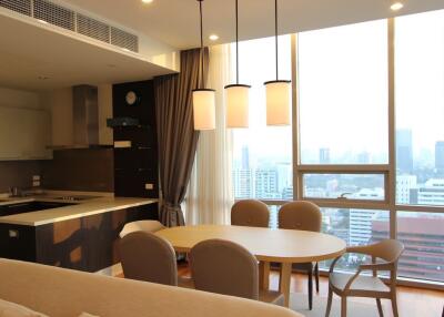 2-bedroom condo for sale close to Phloen Chit BTS station