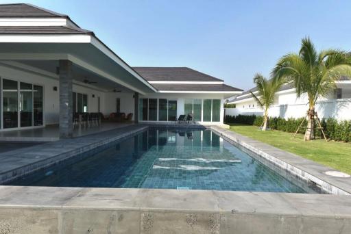 New Luxury Villa in Hua Hin near Palm Hills Golf Resort